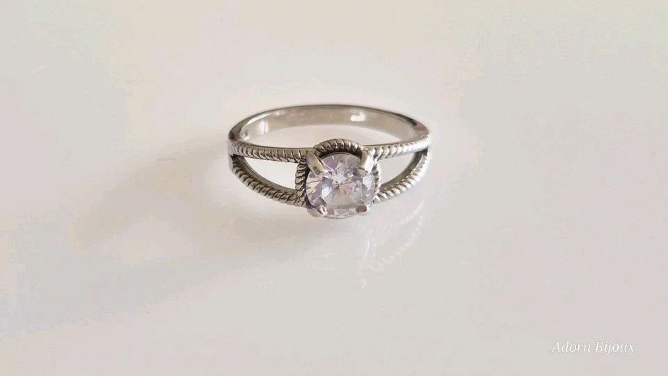 Sterling Silver Round Cut Cubic Zirconia Ring